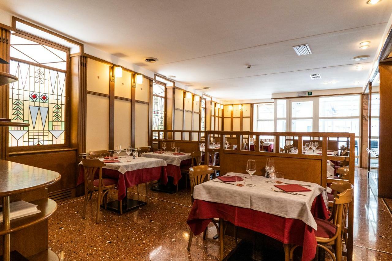 Hotel Villa Regina Levico Terme Exterior foto